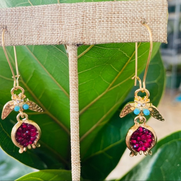 “Persephone’s Sin” Earrings - Picture 3 of 6